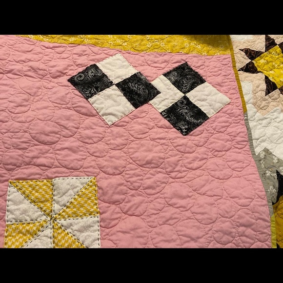 Handmade Star Quilt - Picture 7 of 10